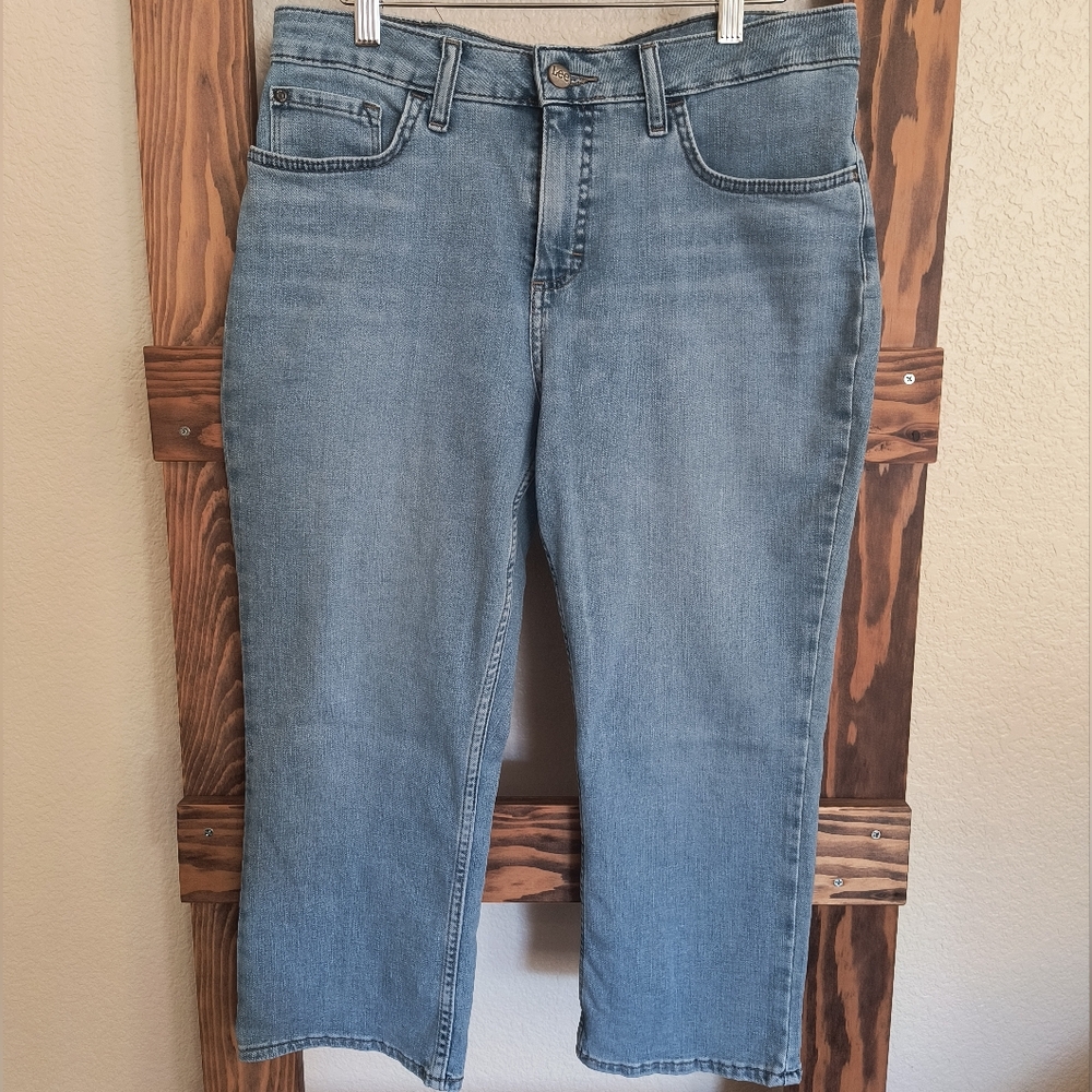 Lee Women's 10 Medium Jean Capris